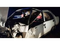 TOFAŞ’ın hurdaya döndüğü kazada 3 kişi yaralandı