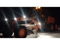 Bin 825 rakımlı Alacabel’de gece başlayan kar yağışı 10 kilometrelik alanda etkili oldu