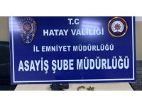 8 yıl hapis cezasıyla aranan şahsın üzerinden silah ve fişek çıktı