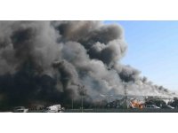 Mersin’de paketleme tesisinde yangın çok sayıda ekip müdahale ediyor