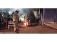 Hatay’da iş yerinde çıkan yangını itfaiye söndürdü