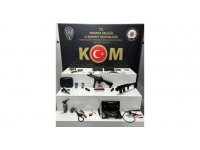 Polisten, şüphelilere kaldıkları otelde operasyon