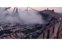 Burdur’da müstakil ev yangında kule döndü