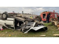 Tofaş’ın hurdaya döndüğü kazada 1’i ağır 3 kişi yaralandı