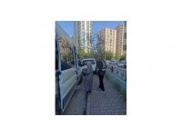 Adana’da camilerde dilenen kadınlar gözaltına alındı