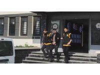 28 yıl hapis cezası olan şahıs tabanca ile yakalandı