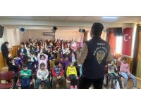 Siber Suçlarla Mücadele Şube Müdürlüğü ekipleri öğrencileri bilgilendirdi