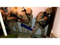 Mersin’de terör örgütlerine operasyon: 5 gözaltı