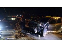 Adana’da otomobiller kafa kafaya çarpıştı: 2 yaralı