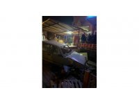 Burdur’da virajı alamayan otomobil bahçeye daldı