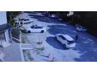 Silah tutukluk yapınca önce kaçtı, 50 metre sonra geri döndü, ayaklarından vurdu