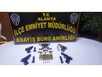 Alanya’da 26 ruhsatsız silah ve 155 fişek ele geçirildi