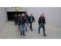 Antalya’da 92 aranan şahıs yakalandı