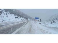 Alacabel’de gece başlayan kar yağışı sonrası ekipler seferber oldu