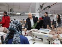 Gültak, tekstil çalışanlarıyla buluştu