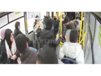 Halk otobüsünde fenalaşan öğrenciyi, otobüs şoförü hastaneye yetiştirdi