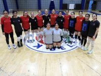 Kepez’in voleybol jenerasyonu parlıyor