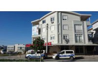 2 yıl önce ayrıldığı 2 çocuk annesi eşini, tabanca ile vurarak öldürdü