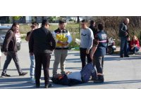 Otomobil ile motosikletin çarpıştığı kaza kamerada