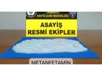 Polisin “Dur” ihtarına uymayan araçta özel yapım silah ele geçirildi
