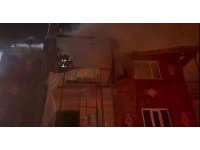Burdur’da 3 katlı bina alevlere teslim oldu