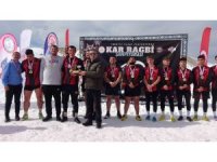 Kar Ragbi Şampiyonası 2 bin rakımda kıyasıya mücadelelerle sona erdi