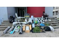 Adana’da narkotik polisleri 10 kilo bonzai ele geçirdi