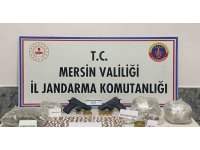 Mutfak dolaplarından uyuşturucu ve silahlar çıktı: 1 gözaltı