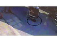 Yayanın minibüsün altında ezilerek can verdiği anlar kamerada
