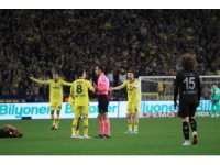 Trendyol Süper Lig: Hatayspor: 0 -  Fenerbahçe: 2 (İlk yarı)