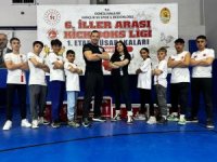 Kemer Belediyesi kick boks sporcuları 5 madalya ile döndü