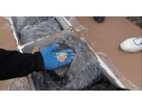 Mobilya eşyaları arasında 557 bin adet uyuşturucu hap ele geçirildi