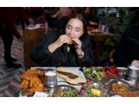 Esnafın yüzü Ramazan’da güldü