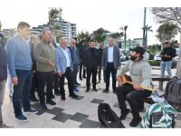 Tütüncü, Konyaaltı sahilinde