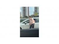 Trafikte kadın kadına kavga