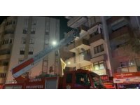 Evde dengesini kaybederek düşen kadın itfaiye ekipleri tarafından kurtarıldı