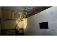 Hatay’da mobilya atölyesinde çıkan yangın söndürüldü