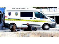 Acılı baba oğlunun cenazesine sarılıp ağladı