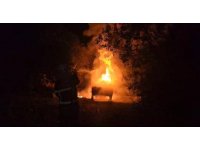 Aracını çalıştırdı otomobil alev topuna döndü