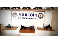 Adana’da 9 ruhsatsız silah ele geçirildi, 107 kişi yakalandı