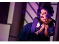 AŞT’nin ‘Huysuz’ oyununu beğeni topladı