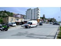 Mersin’de ambulans ticari araçla çarpıştı