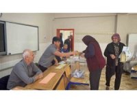 Osmaniye’de oy kullanma işlemi başladı