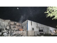 Mersin’de boya deposunda çıkan yangın söndürüldü