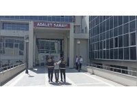 Aracın yakıt deposunda 14 kilo uyuşturucu ele geçirildi