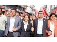 Seyhan Belediye Başkanı seçilen Oya Tekin mazbatasını alıp görevine başladı