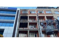 Isparta’da 4 katlı otelde korkutan yangın