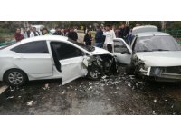 Kozan’da trafik kazası: 1’i çocuk 6 kişi yaralandı