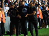 Adana Demirspor - Kayserispor maçı sonrası saha karıştı