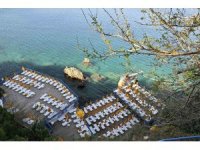 Muratpaşa’nın ünlü plajı sezonu yine ücretsiz açtı